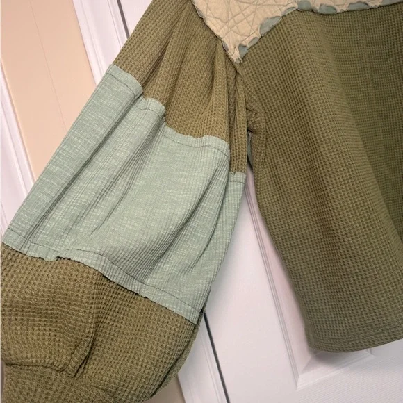 POL Cozy Oasis Patchwork Sweatshirt in Forest Green Medium Boho Oversized Henley - Picture 5 of 8